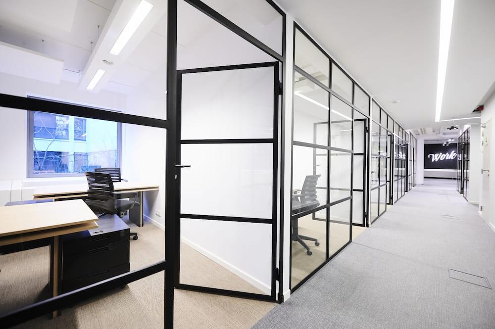 Interieur kantoorgebouw